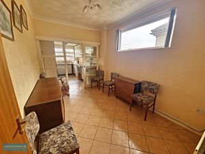 Dining Room- click for photo gallery